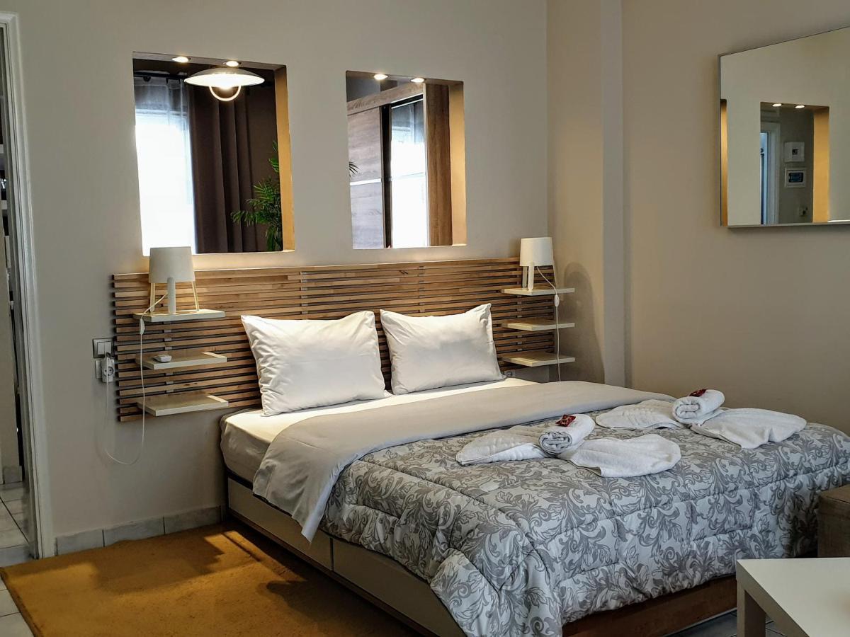 City House 3 Каламата Экстерьер фото